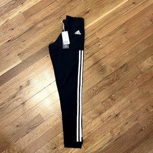 BNWT Adidas Women’s Black Essential 3 Stripe Performance Leggings Size XS